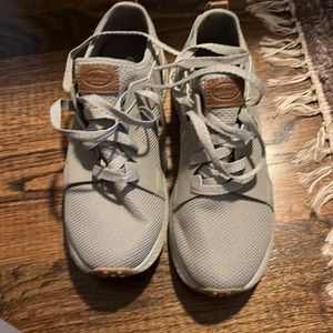 Dr. Scholls sneakers size 7. Only worn 1x.